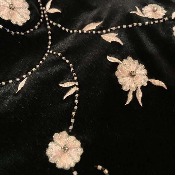 Betsy & Adam Velvet halter gown 14 - Picture 5 of 7